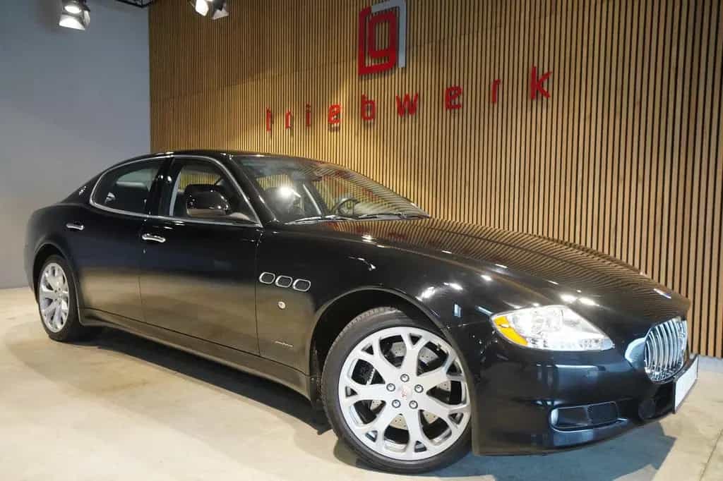 Maserati Quattroporte 4.7 V8 S -BRD-U-frei-Maserati gepfl 11/2011-photo-1