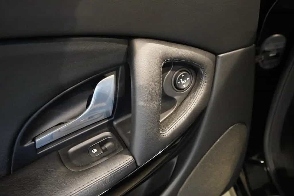 Maserati Quattroporte 4.7 V8 S -BRD-U-frei-Maserati gepfl 11/2011-photo-24