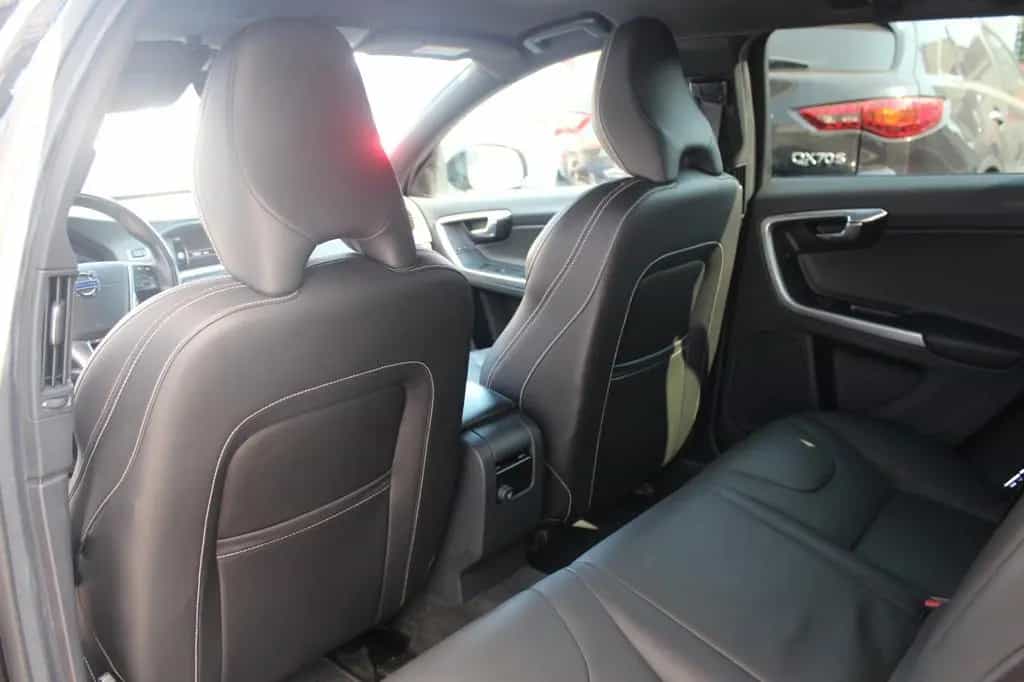 Volvo V60 2.4 D4 Kombi Linje Svart AWD Xenon*Stndh*AHK 01/2018-photo-25