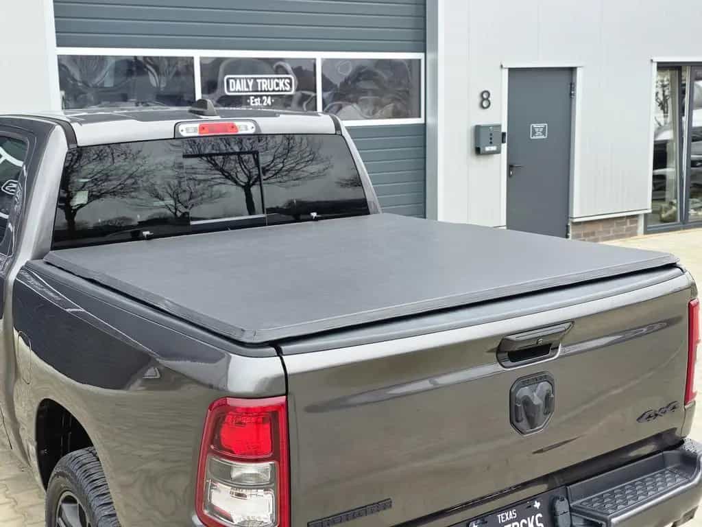 Dodge RAM 1500 5.7 4x4 Bighorn Night Kamera 12´´ PDC 10/2023-photo-20