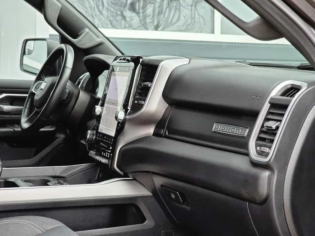 Dodge RAM 1500 5.7 4x4 Bighorn Night Kamera 12´´ PDC 10/2023-photo-33