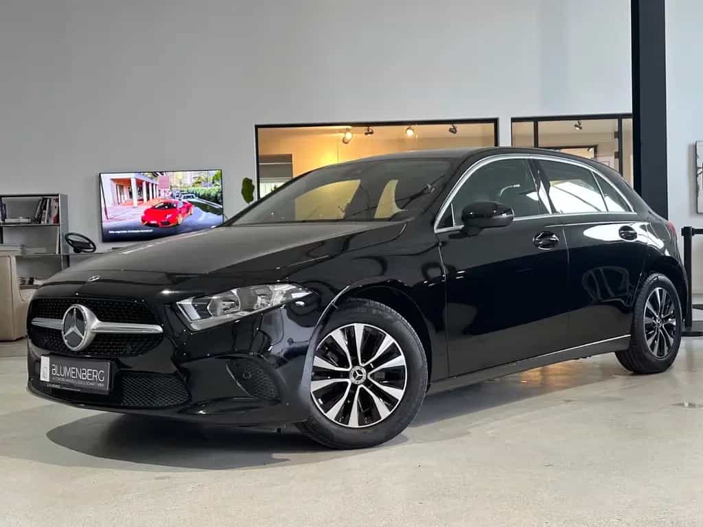 Mercedes-Benz A-Class *Navi,Kamera,Tempomat,LED,Carplay,Sitzh.* 06/2022-photo-0