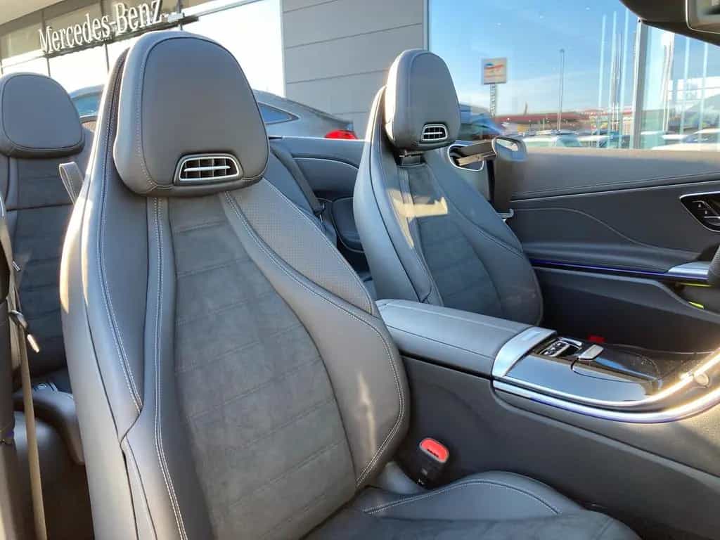 Mercedes-Benz CLE-Class 200 AMG Line Advanced Plus/NaviDistronic 04/2026-photo-4