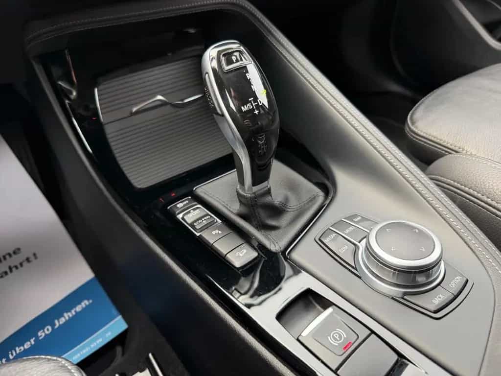 BMW X1 xDrive 20 d Sport Line TEMPO|AHK|LED 12/2019-photo-16