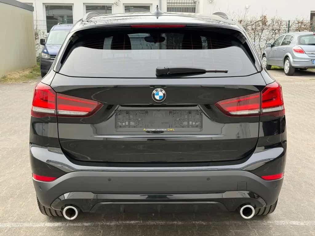 BMW X1 xDrive 20 d Sport Line TEMPO|AHK|LED 12/2019-photo-3