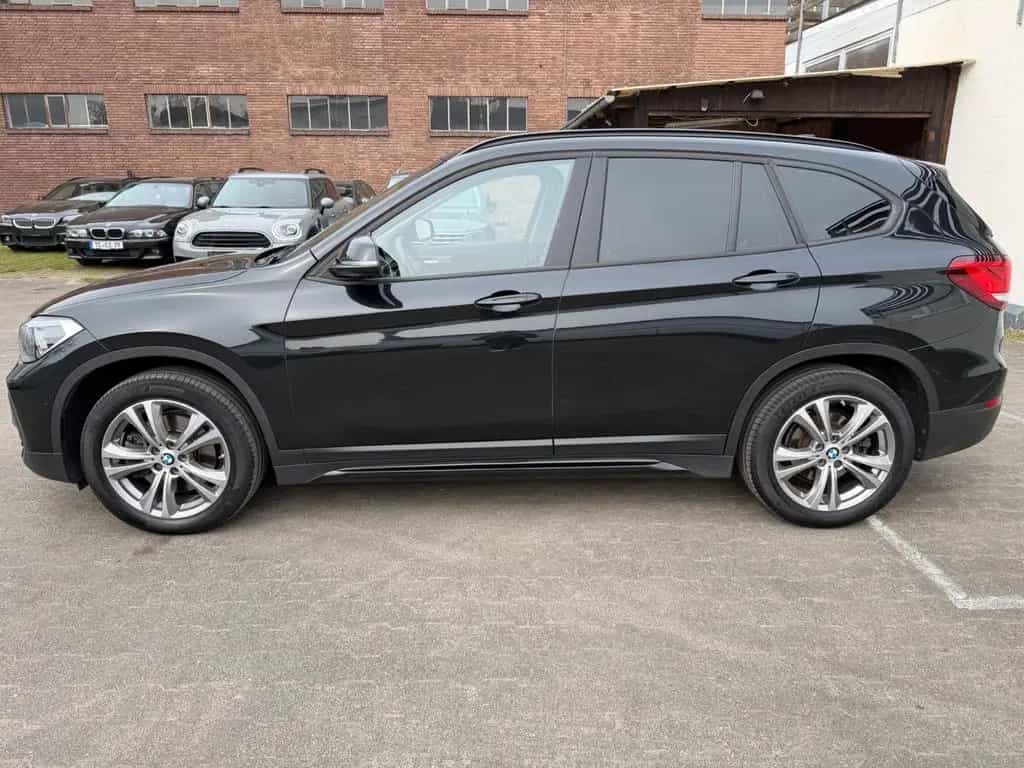 BMW X1 xDrive 20 d Sport Line TEMPO|AHK|LED 12/2019-photo-5