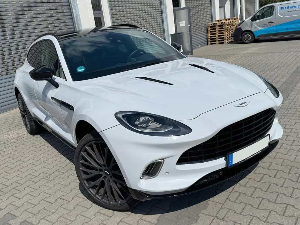 Aston Martin DBX 550 23 Zoll Sportauspuff Black Pack Panorama 04/2023-photo-29