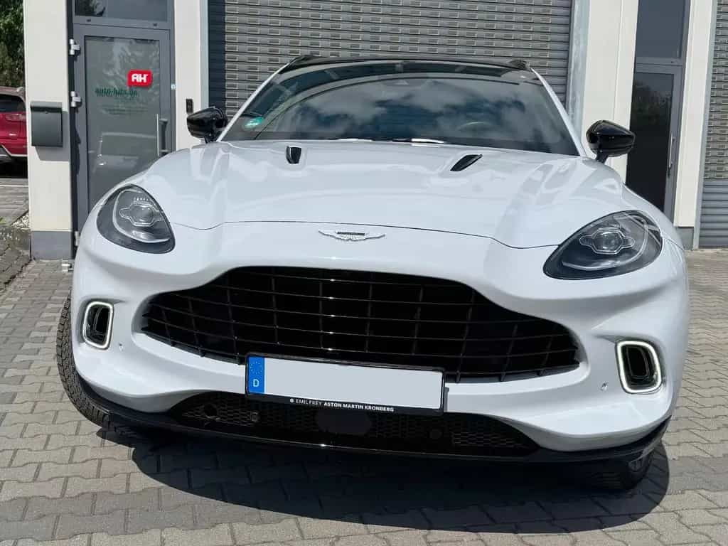 Aston Martin DBX 550 23 Zoll Sportauspuff Black Pack Panorama 04/2023-photo-4