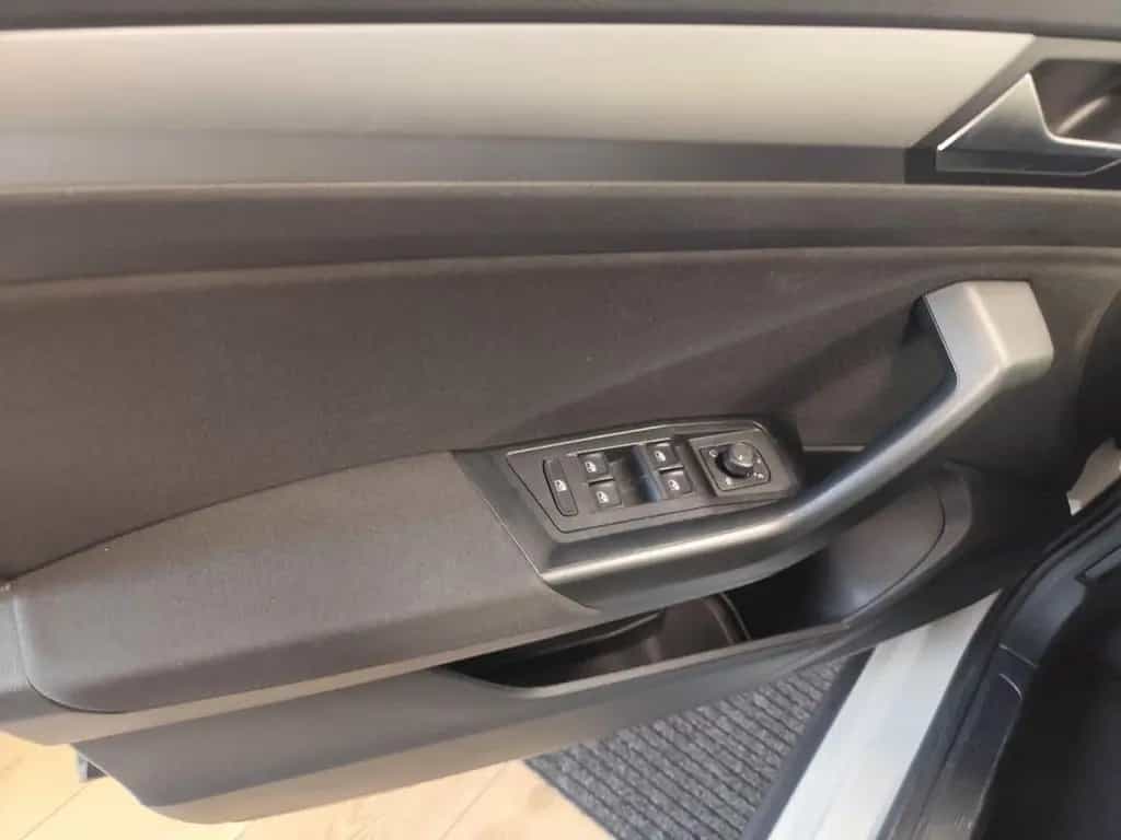 Other Other Volkswagen T-Roc 1.0 TSI Life 03/2024-photo-5