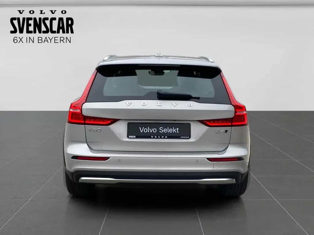 Volvo V60 Cross Country Cross Country Plus B4 AWD Pano 05/2023-photo-3