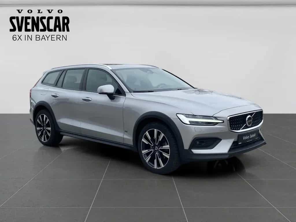 Volvo V60 Cross Country Cross Country Plus B4 AWD Pano 05/2023-photo-6