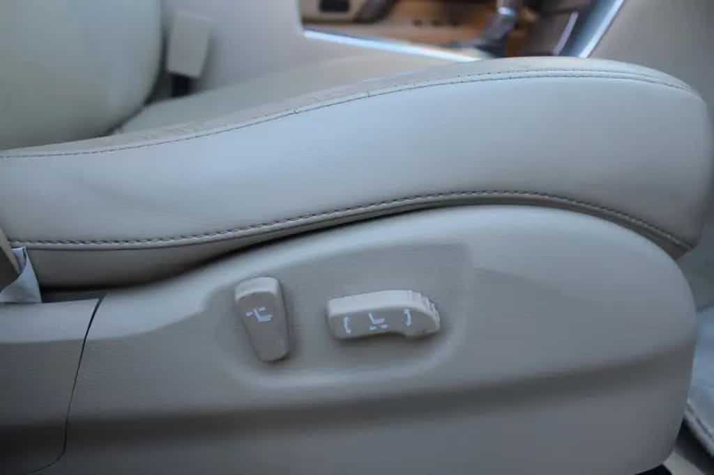 Infiniti FX 3.5 V6 FX35 Leder*R-Kamera*Schiebedach*Xenon 06/2008-photo-26