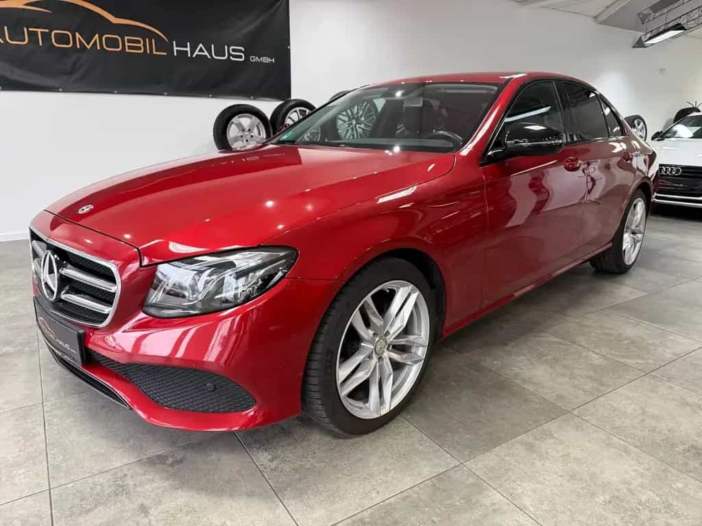 Mercedes-Benz E-Class Limousine Avantgarde *AHK*MULTIBEAM*NIGHT* 09/2018-photo-0