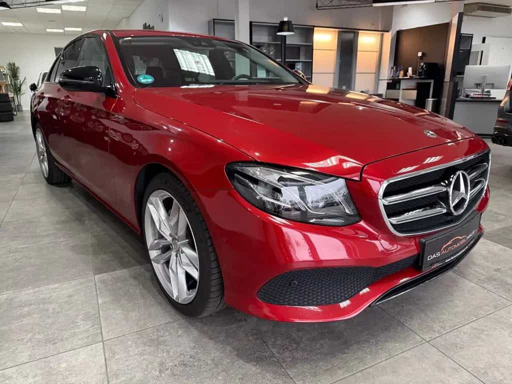 Mercedes-Benz E-Class Limousine Avantgarde *AHK*MULTIBEAM*NIGHT* 09/2018-photo-2