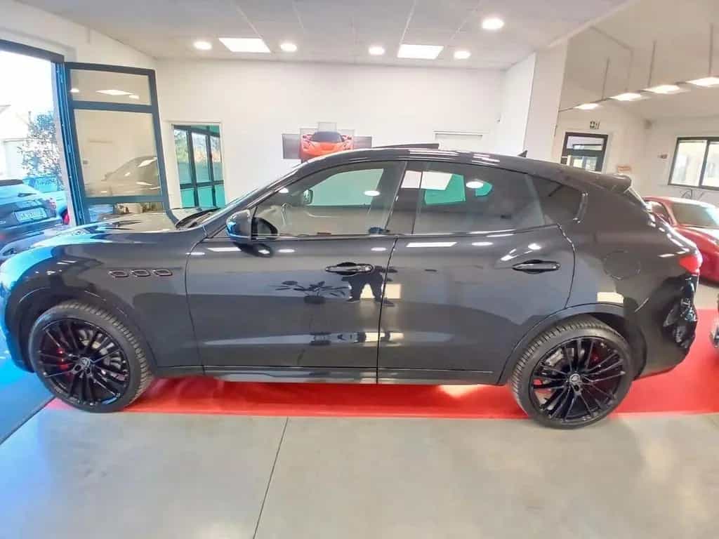 Maserati Levante V8 580 CV AWD Trofeo 06/2020-photo-3