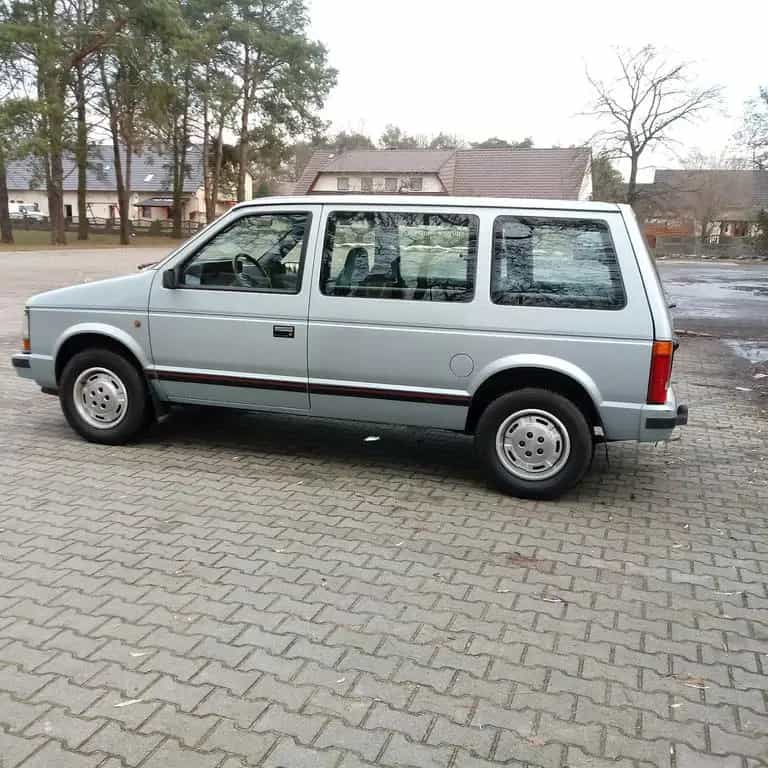 Chrysler Voyager 2.5 SE - Bj 1990 04/1980-photo-1