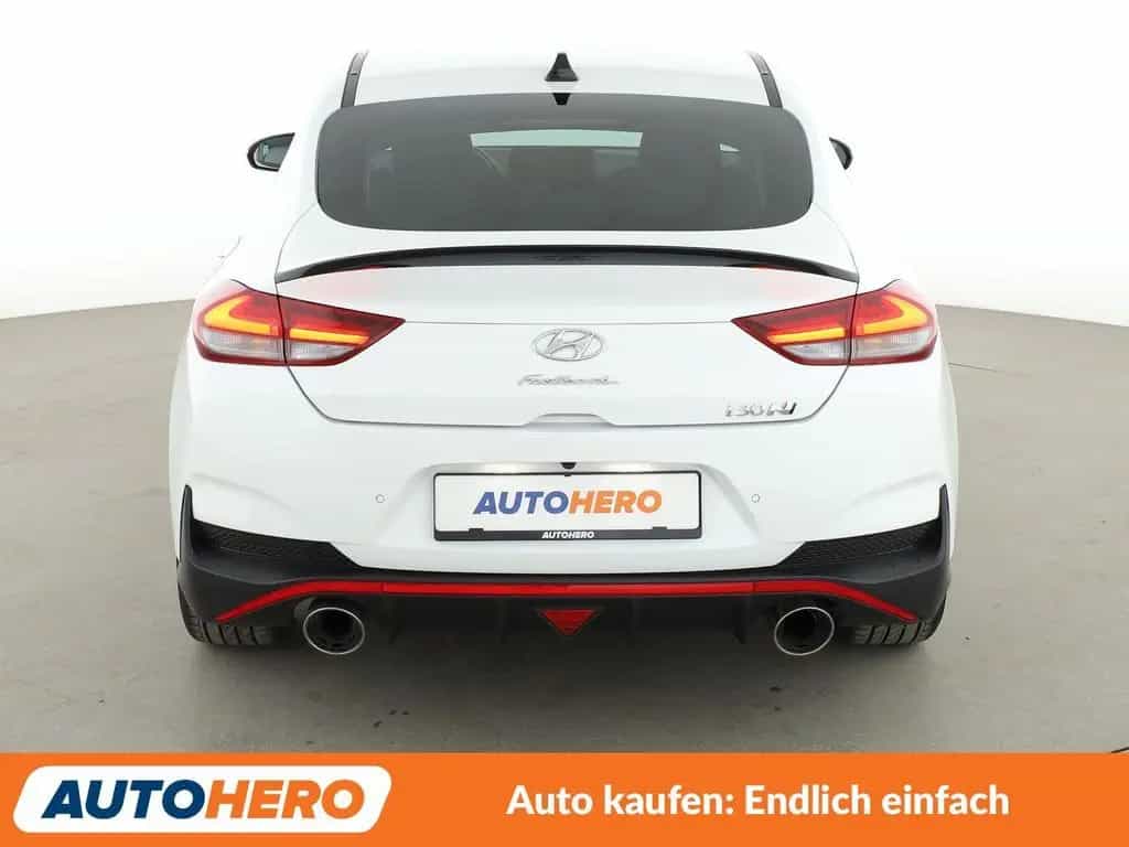 Hyundai i30 Fastback 2.0 T-GDI N Performance Aut*NAVI* 02/2024-photo-4