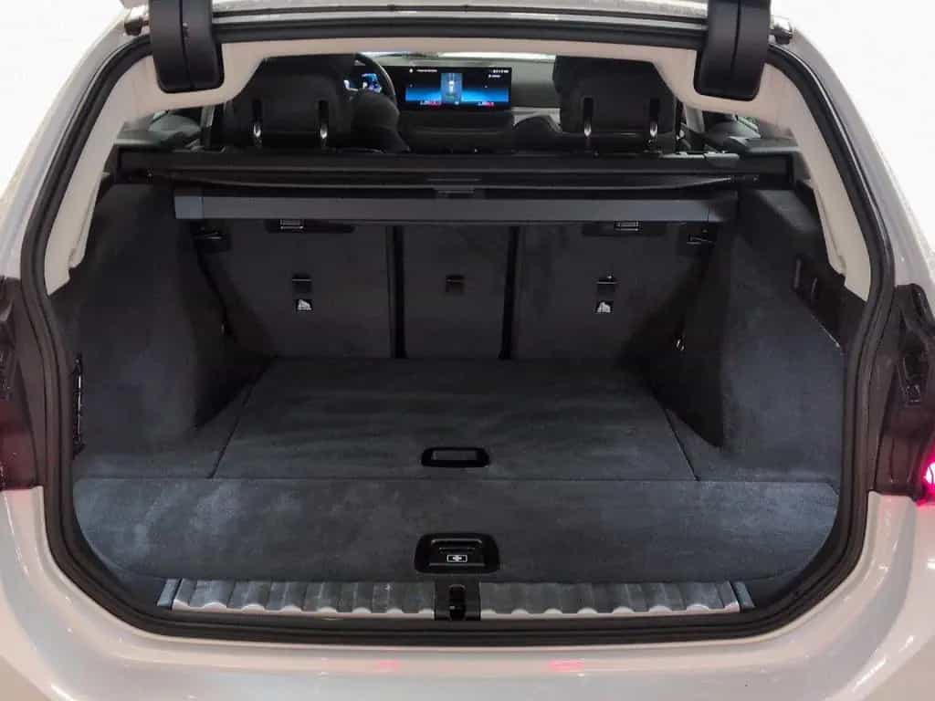 BMW 320 d xD Tour LivePlus Stop&Go SpoSi StndHz AdLED 09/2022-photo-15