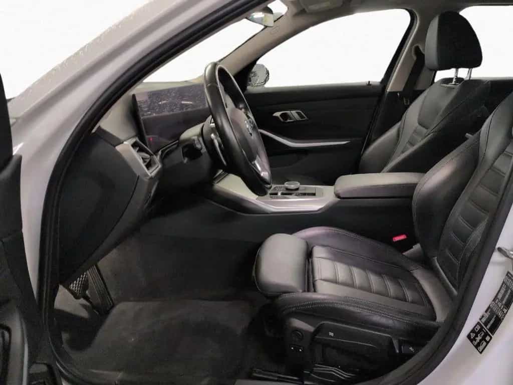 BMW 320 d xD Tour LivePlus Stop&Go SpoSi StndHz AdLED 09/2022-photo-9