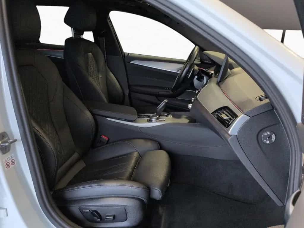 BMW 5 Series 520d Tour M SPORT Pro DAProf Pano Laser H/K AHK 11/2022-photo-10