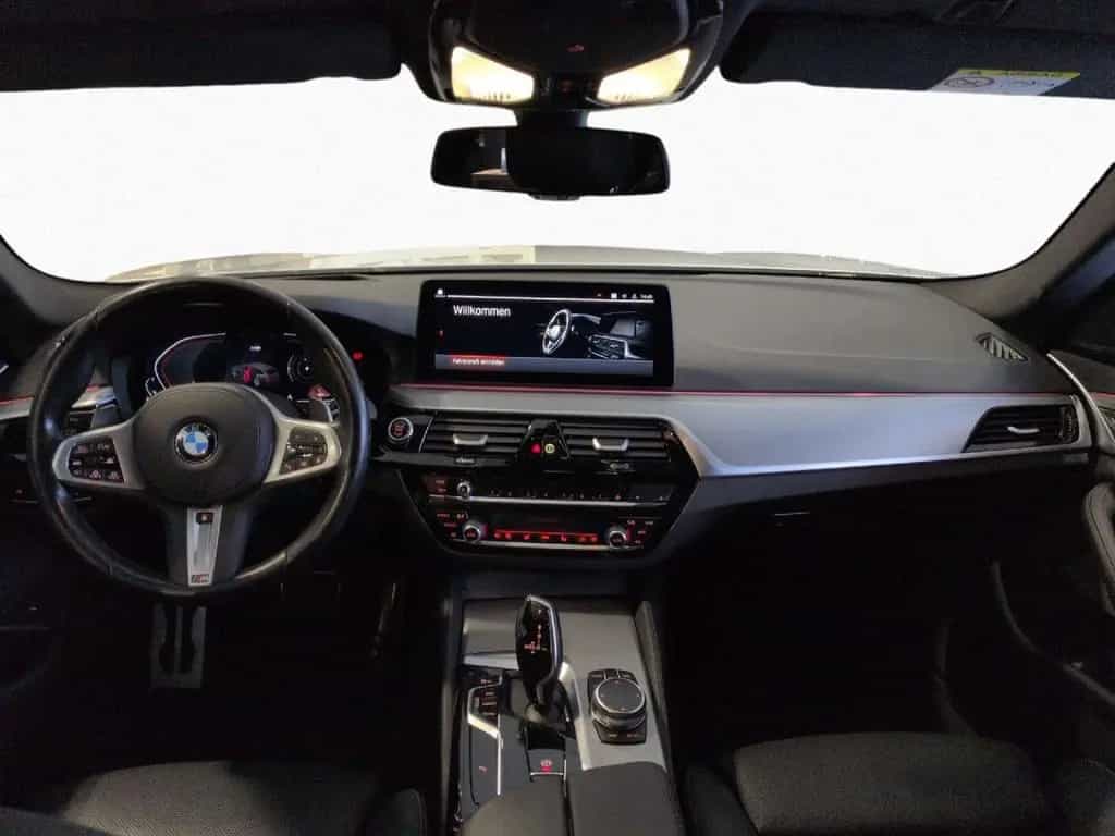 BMW 5 Series 520d Tour M SPORT Pro DAProf Pano Laser H/K AHK 11/2022-photo-12