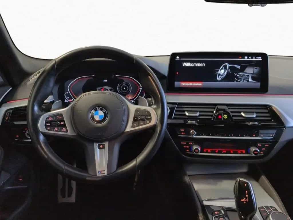 BMW 5 Series 520d Tour M SPORT Pro DAProf Pano Laser H/K AHK 11/2022-photo-13