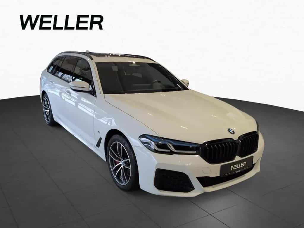 BMW 5 Series 520d Tour M SPORT Pro DAProf Pano Laser H/K AHK 11/2022-photo-3