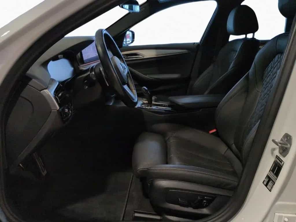 BMW 5 Series 520d Tour M SPORT Pro DAProf Pano Laser H/K AHK 11/2022-photo-9