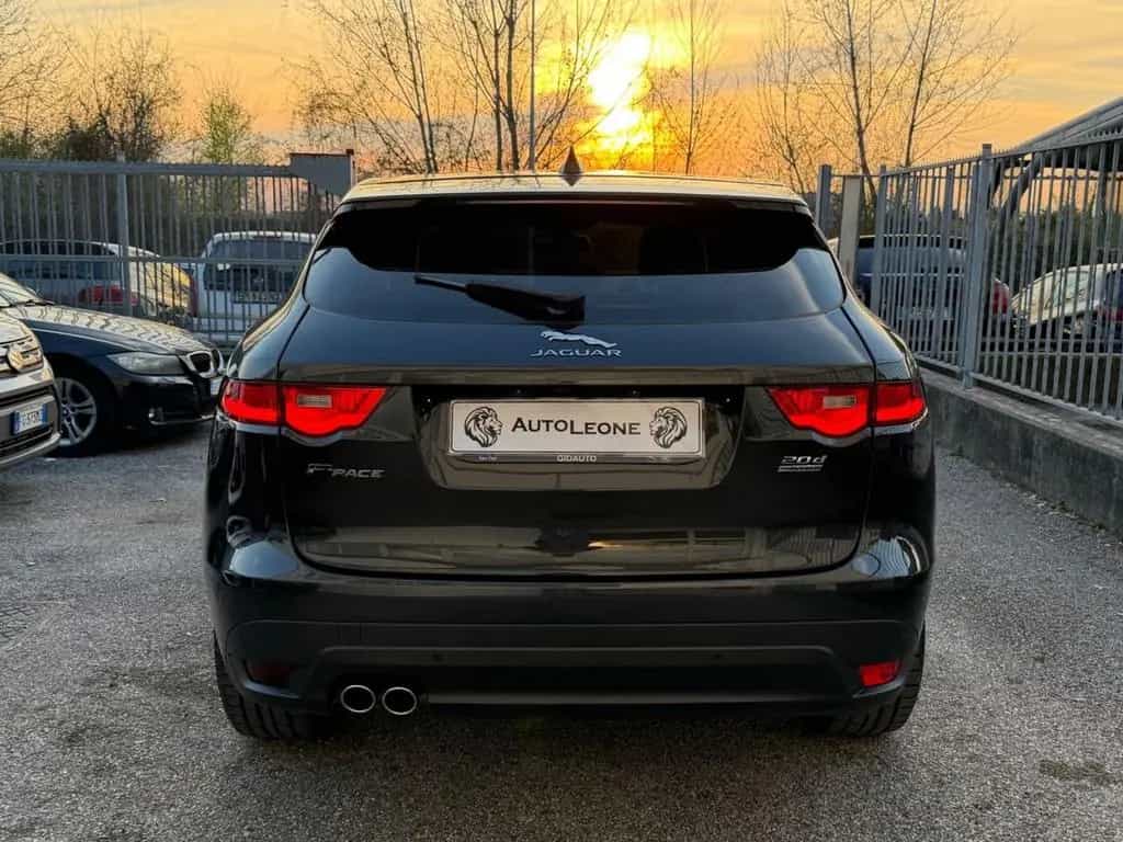 Jaguar F-Pace 2.0 D 180CV R-Sport BLACK EDITION 12/2018-photo-3
