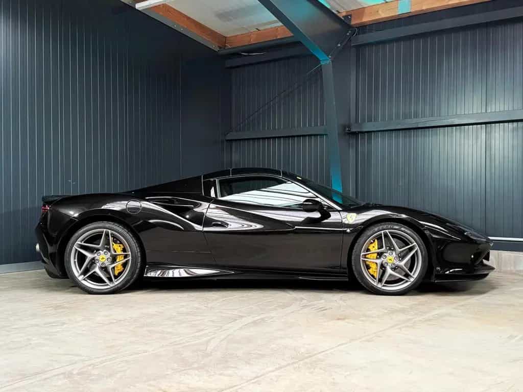 Ferrari F8 Spider + Nero Daytona + Carbon + Lift + Garan 07/2021-photo-12