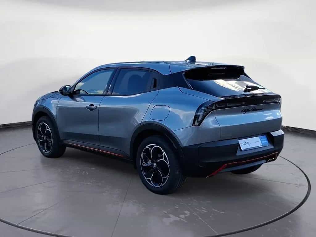 Alfa Romeo Junior 1.2 MHEV VGT Speciale e-DCT6 Ibrid Tempom 03/2025-photo-3
