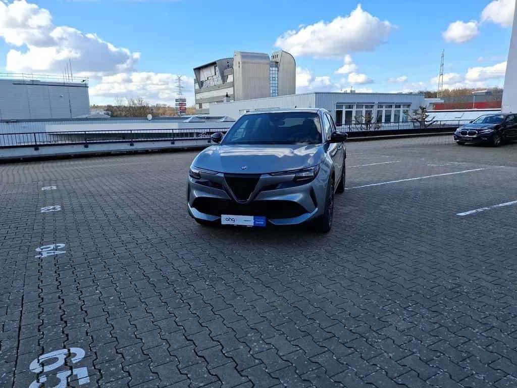Alfa Romeo Junior 1.2 MHEV VGT Speciale e-DCT6 Ibrid Tempom 03/2025-photo-6