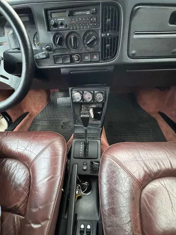 Saab 900 08/1988-photo-8