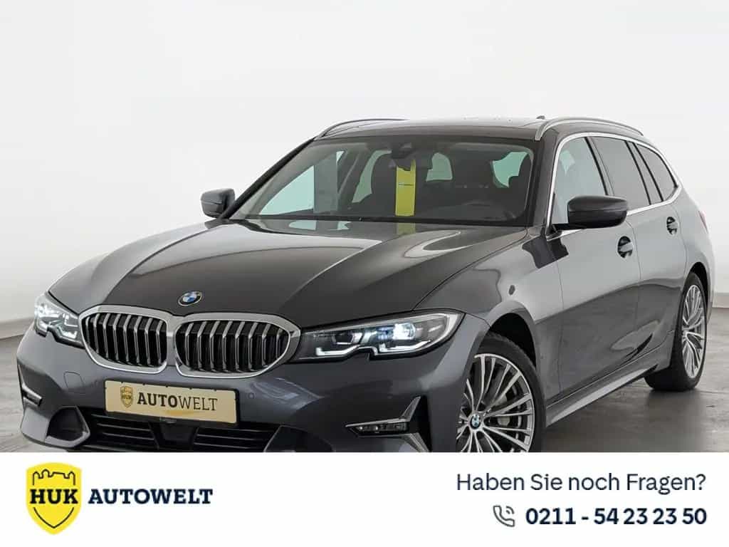 BMW 3 Series 330 i xDrive Luxury Line LED+NAVI+PANO+LEDER+AHK 05/2021-photo-0