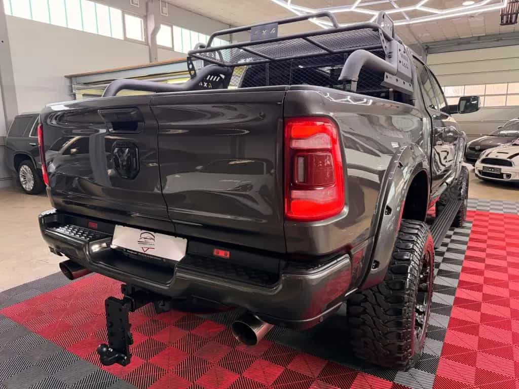 Dodge RAM 1500 5.7 4X4 LIMITED PANO LPG MonsterTruck 11/2022-photo-11