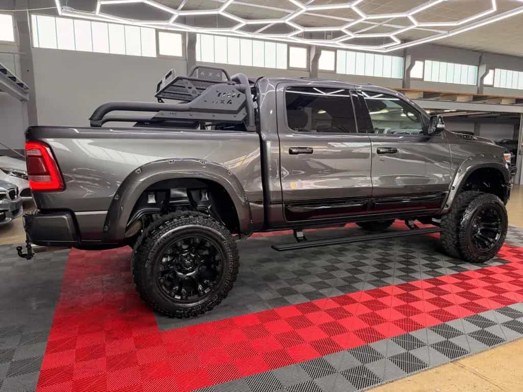 Dodge RAM 1500 5.7 4X4 LIMITED PANO LPG MonsterTruck 11/2022-photo-15