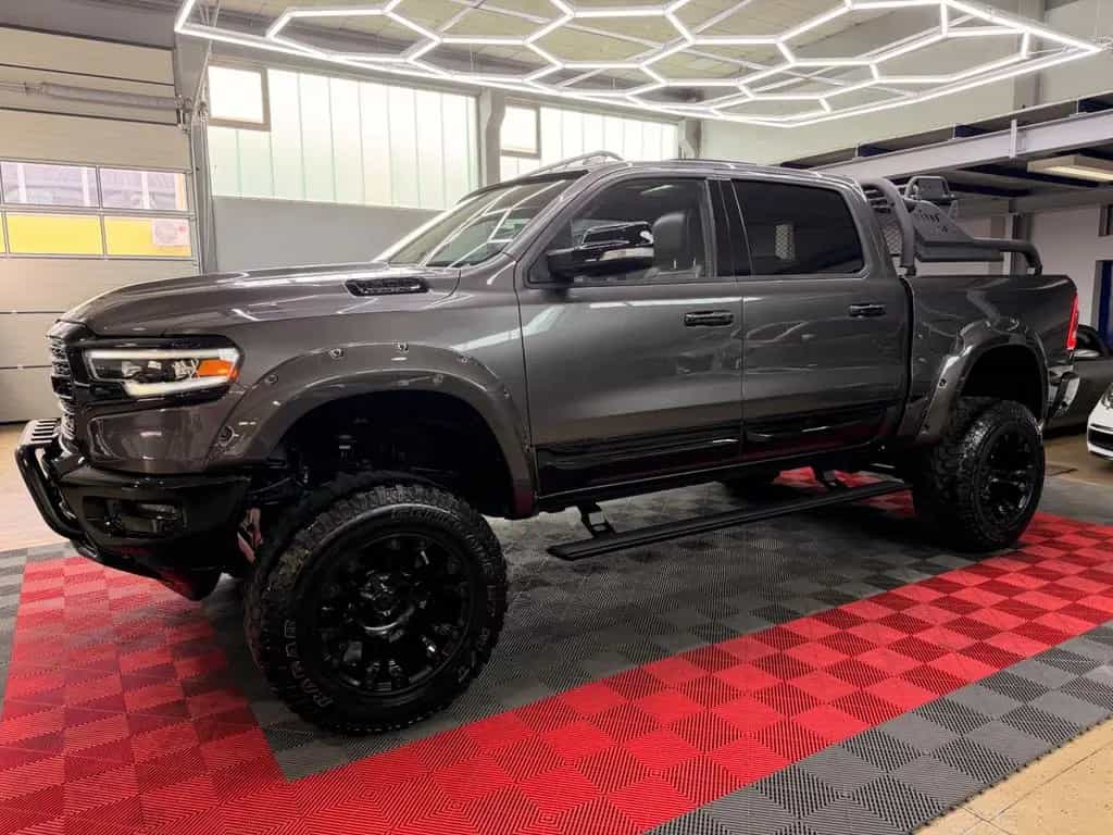 Dodge RAM 1500 5.7 4X4 LIMITED PANO LPG MonsterTruck 11/2022-photo-6