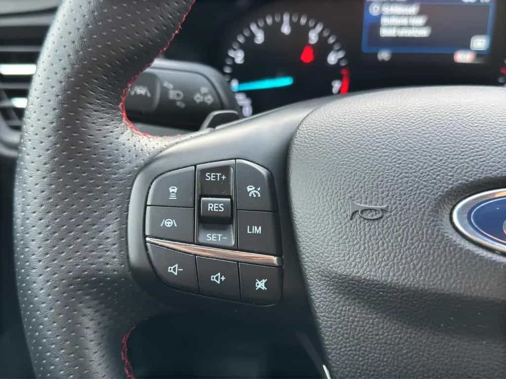 Ford Focus Lim. ST-Line*LED*KAMERA*ALU*SHZ*EFH* 12/2020-photo-11