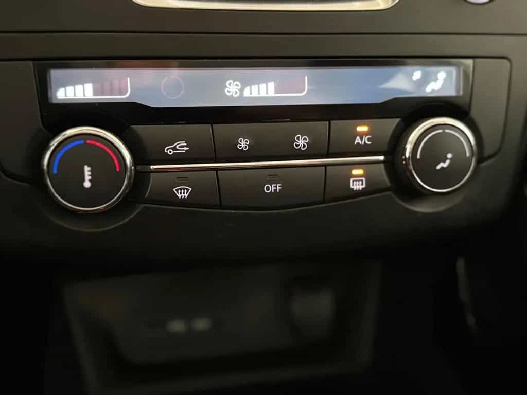 Renault Kadjar TEMP BT STARTSTOPP vcock AUX USB ISO 11/2018-photo-24