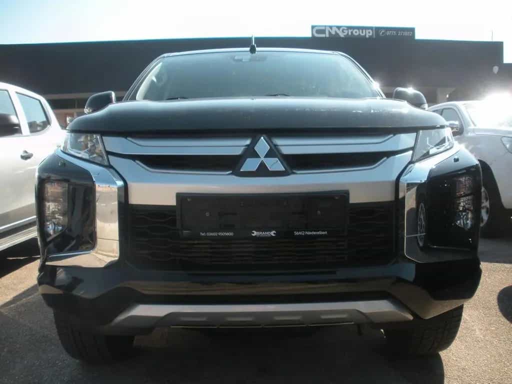 Mitsubishi L200 2.3 D Double Cab 4x4 Super Selec 11/2022-photo-1