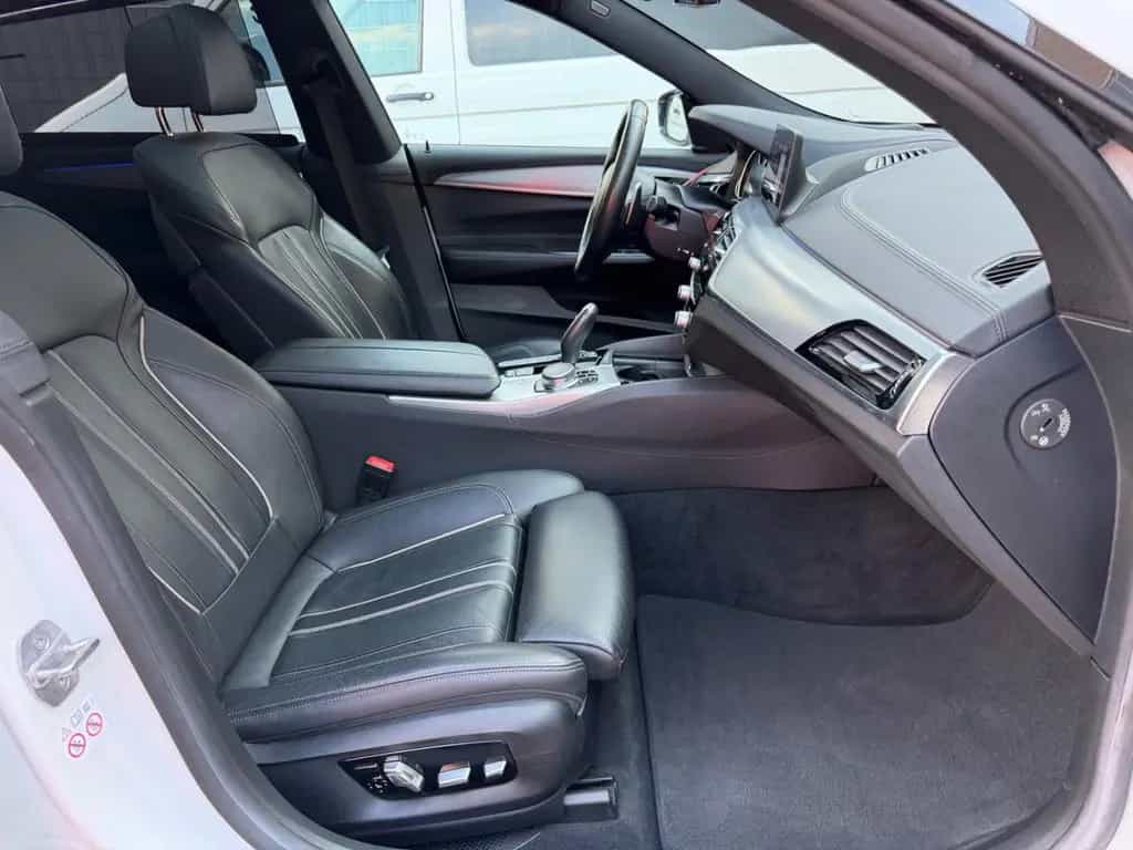 BMW 6 Series 630d Gran Turismo M Sport Paket/Pano/HUD/360/LED 02/2018-photo-23