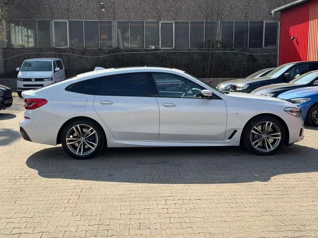 BMW 6 Series 630d Gran Turismo M Sport Paket/Pano/HUD/360/LED 02/2018-photo-4