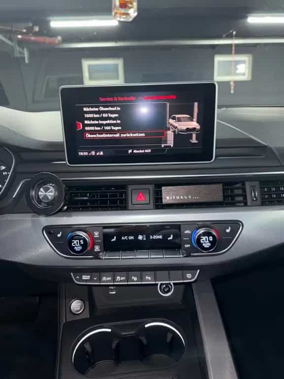 Audi A4 Avant 45 TFSI S-tronic Design S-Line*HUD*Pano 03/2019-photo-10