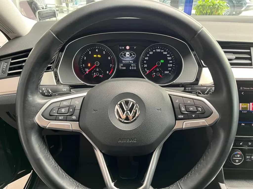 Volkswagen Passat Variant 1.5 TSI-DSG ELEGANCE,LED,ACC,AHK 12/2019-photo-10