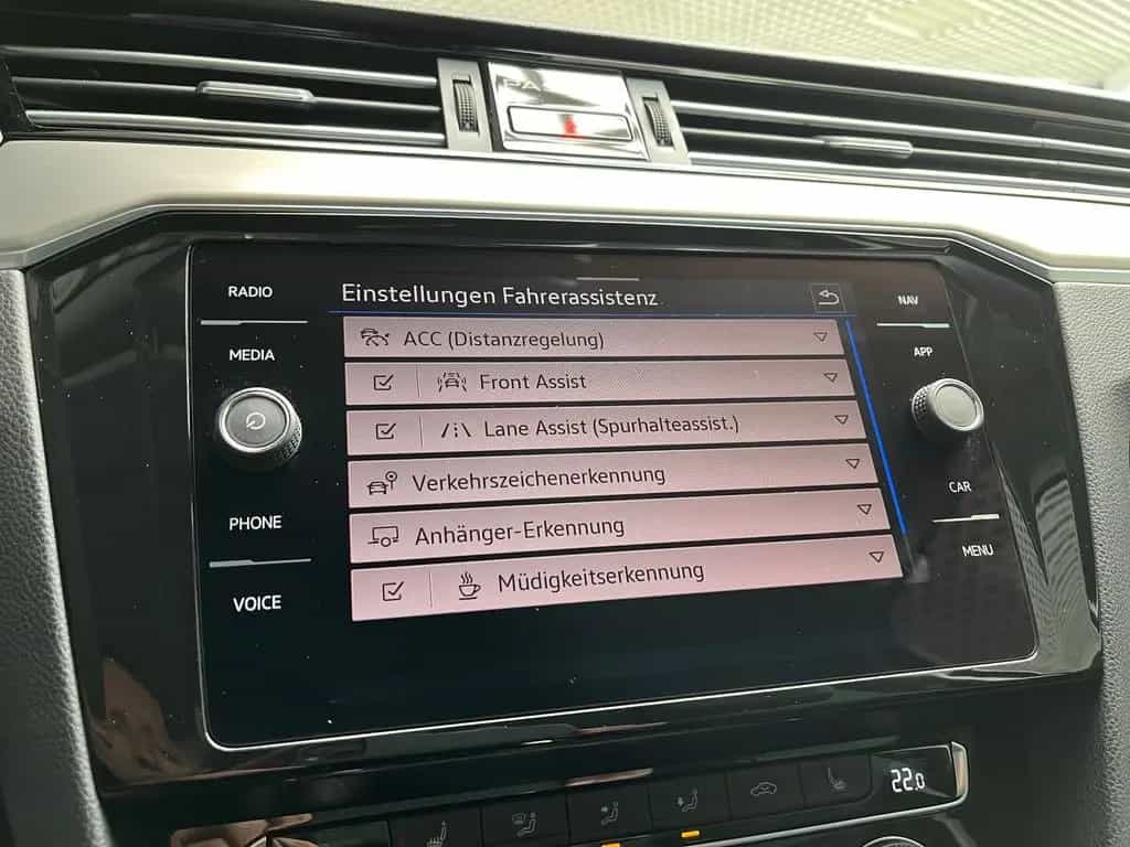 Volkswagen Passat Variant 1.5 TSI-DSG ELEGANCE,LED,ACC,AHK 12/2019-photo-17