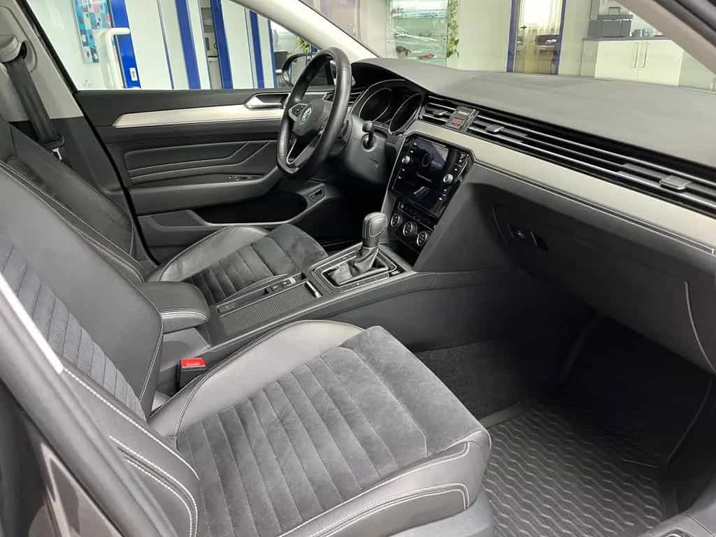 Volkswagen Passat Variant 1.5 TSI-DSG ELEGANCE,LED,ACC,AHK 12/2019-photo-28
