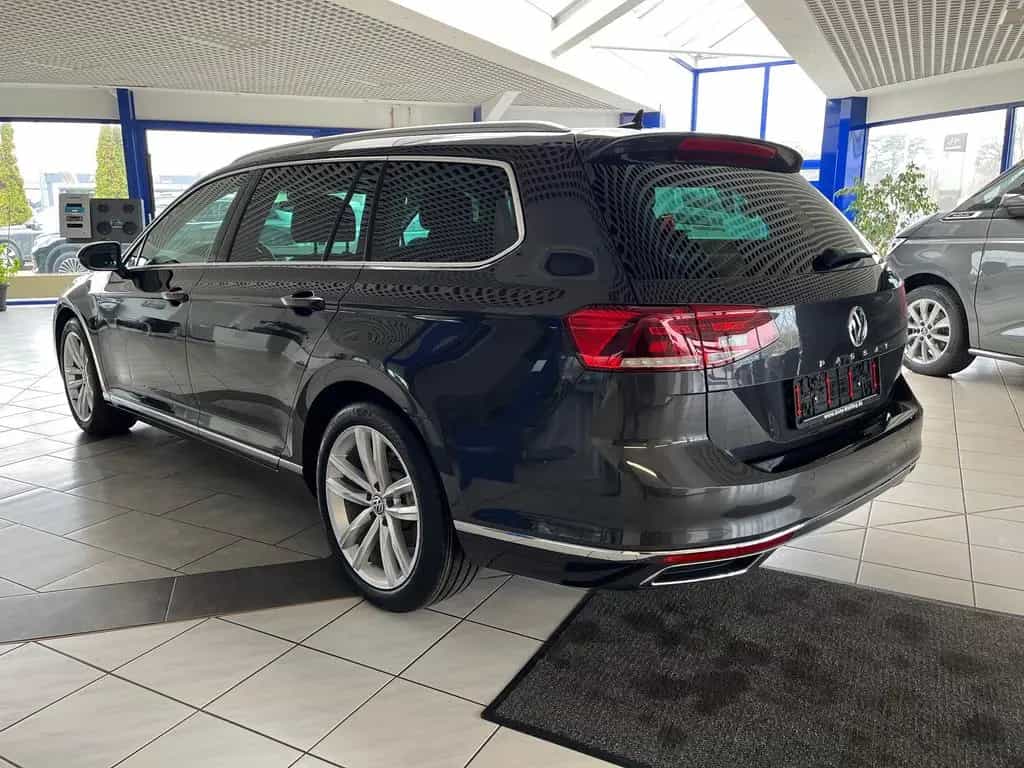 Volkswagen Passat Variant 1.5 TSI-DSG ELEGANCE,LED,ACC,AHK 12/2019-photo-4