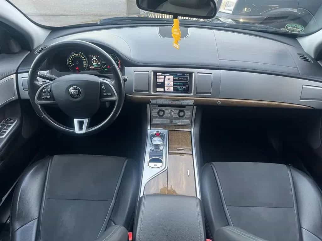Jaguar XF Sportbrake 2.2 D 200 CV Premium Luxury 11/2014-photo-8