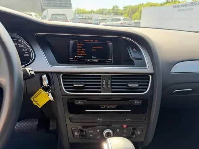 Audi A4 Lim. 1.8TFSI Multitronic Ambiente+AHK+Xenon 10/2014-photo-19