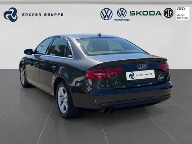 Audi A4 Lim. 1.8TFSI Multitronic Ambiente+AHK+Xenon 10/2014-photo-2